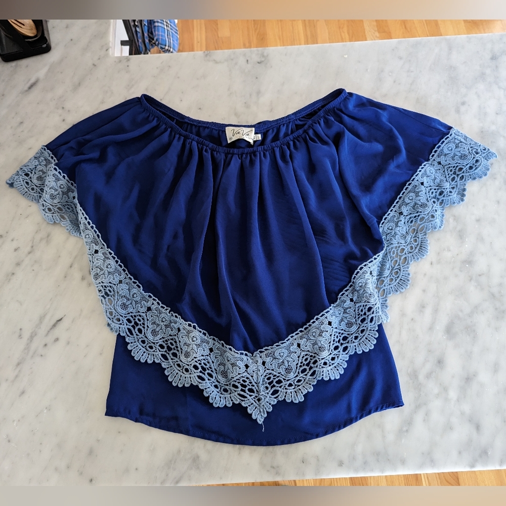 Vava by Joy Han - Fitted Off Shoulder Top